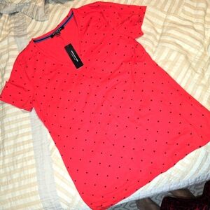 Jones New York  red t-shirt. Size M. NWT